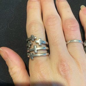 Helter skelter crossed up ring size 6.5